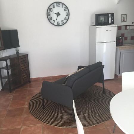 Gite 2 Pieces Au Calme Les Arcs-sur-Argens المظهر الخارجي الصورة